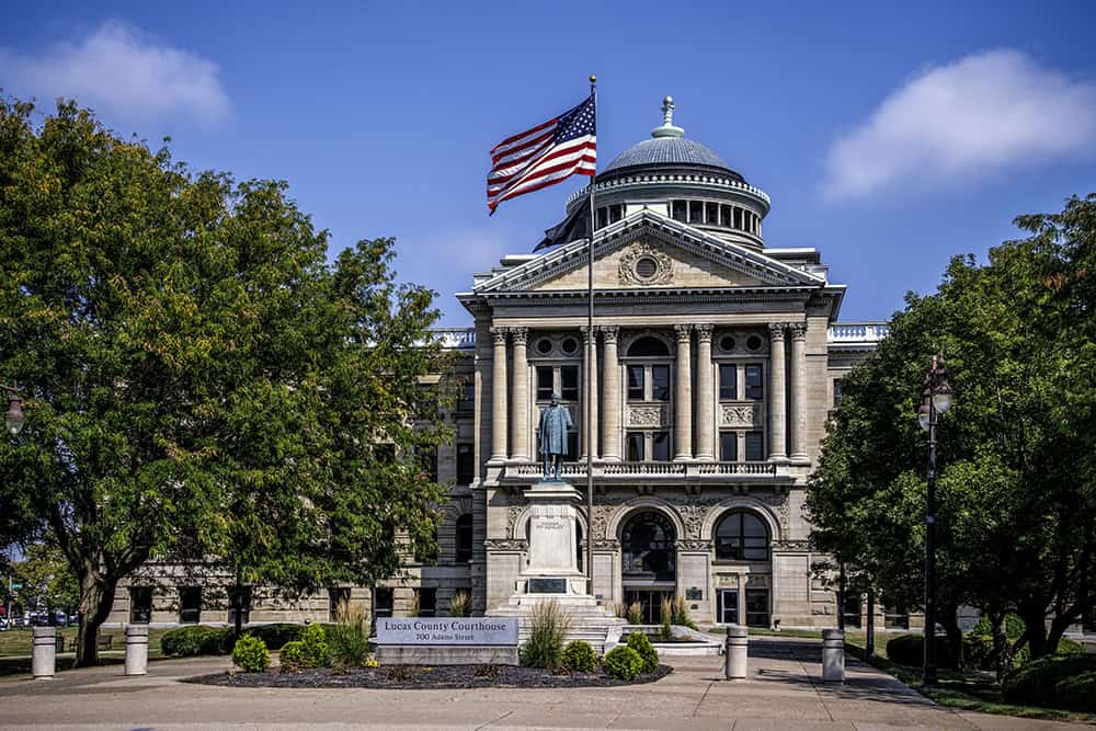 Front View Lucas County Courthouse, Toledo, Ohio